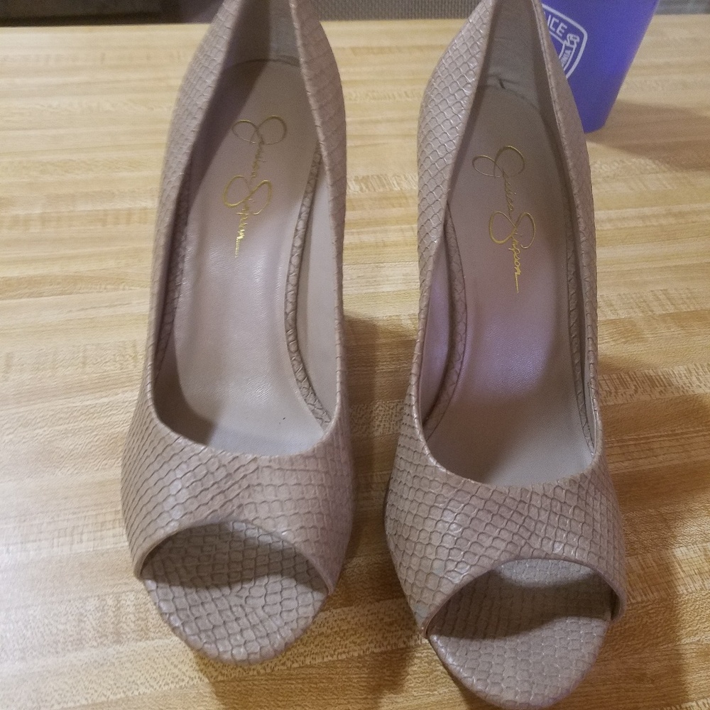 Jessica Simpson wedges